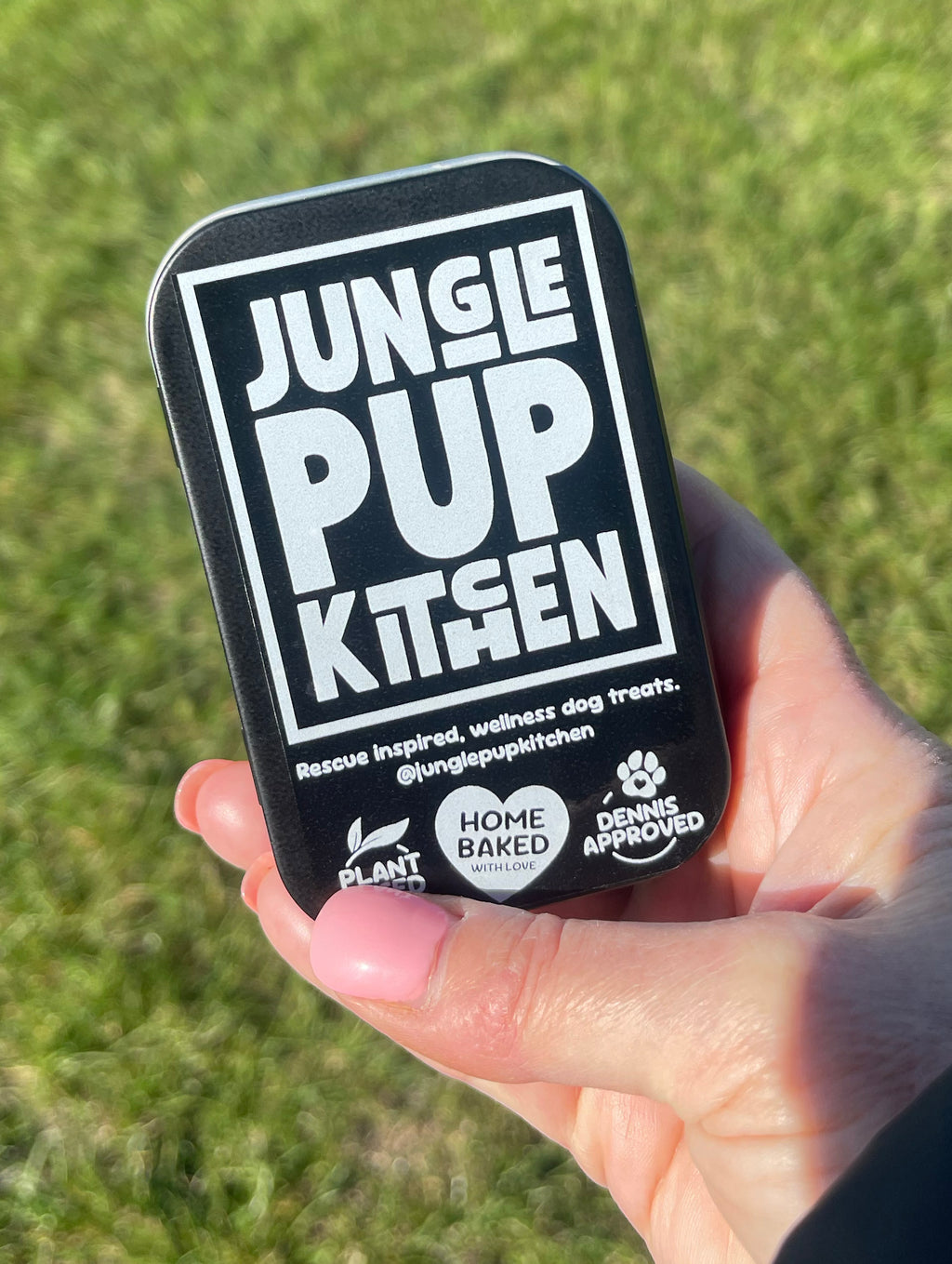 Reusable Treat Tin – Filled with Coconutter Banana Bites